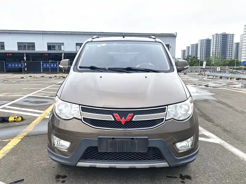 Wuling Hongguang — миниатюра 2