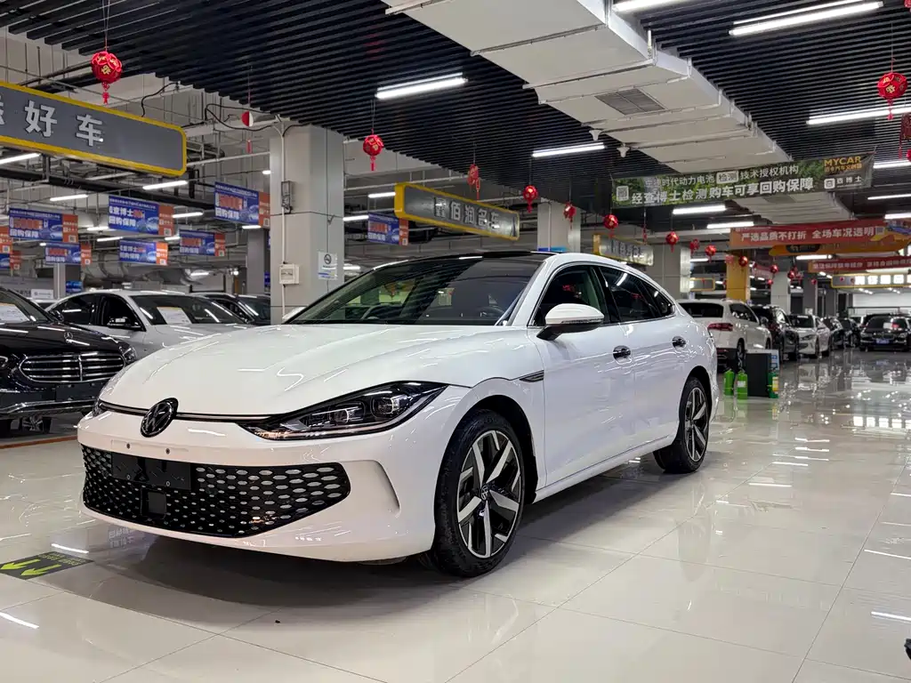 Купить Volkswagen Lamando