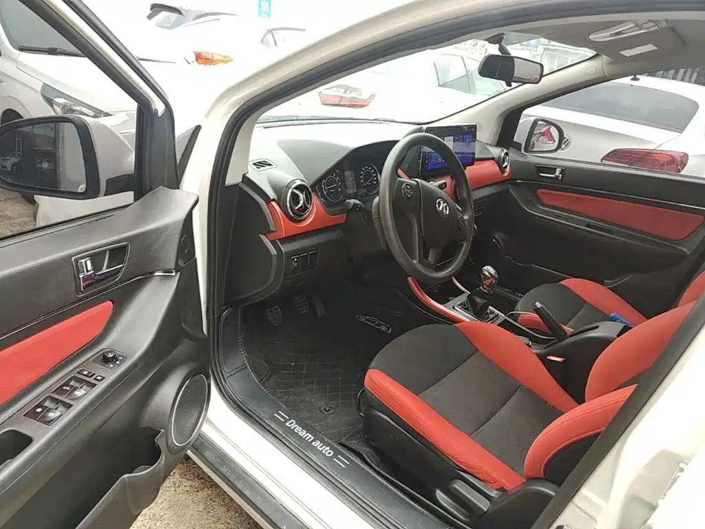 BAIC Senova X25 — миниатюра 16