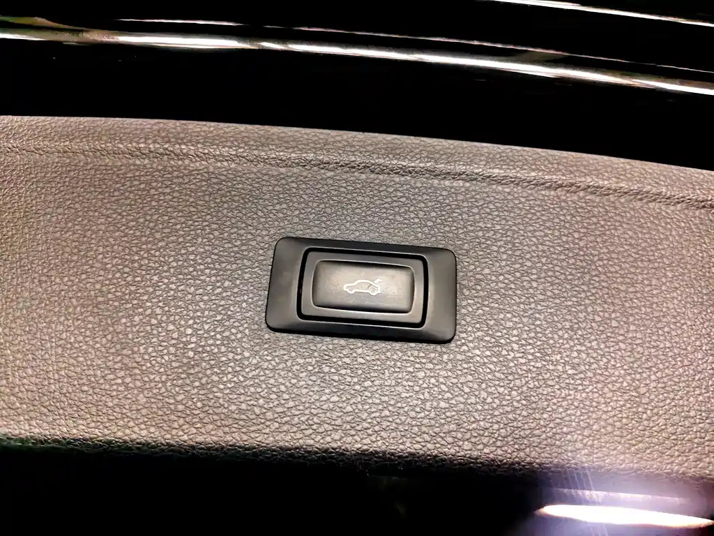 Audi Q5L — миниатюра 15