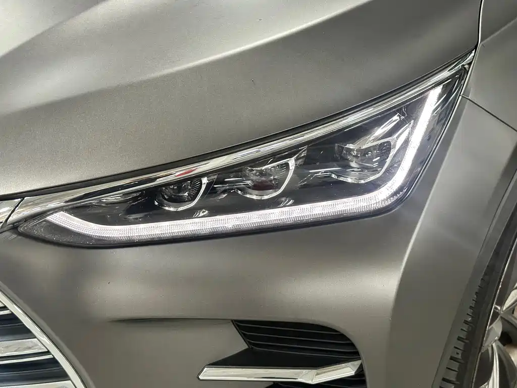 BYD Tang New Energy — миниатюра 23