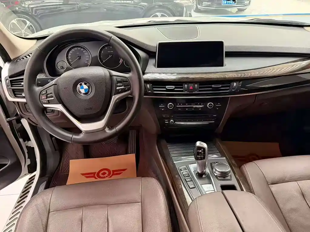BMW X5 (Import) — миниатюра 5