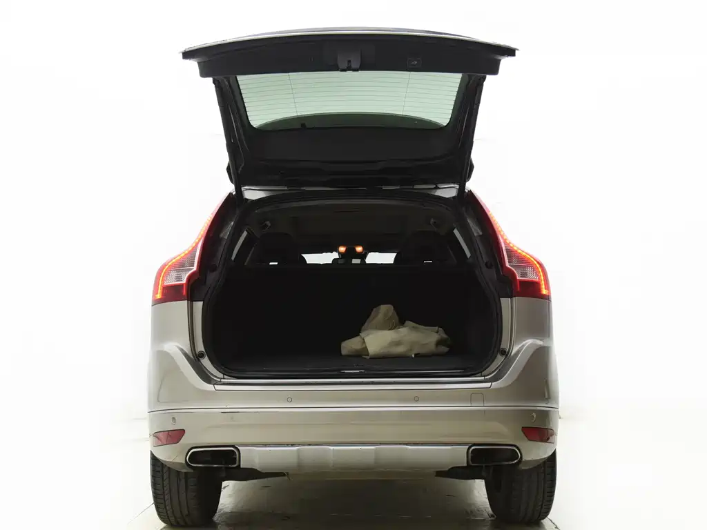 Volvo XC60 — миниатюра 8