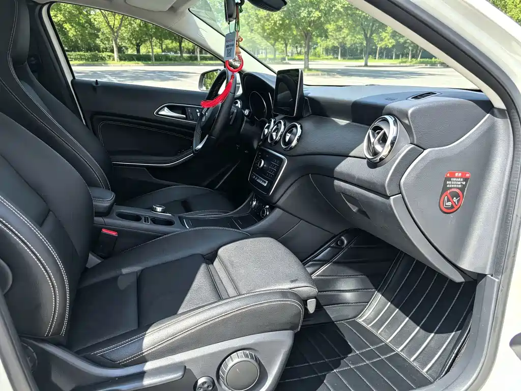 Mercedes-Benz GLA — миниатюра 9