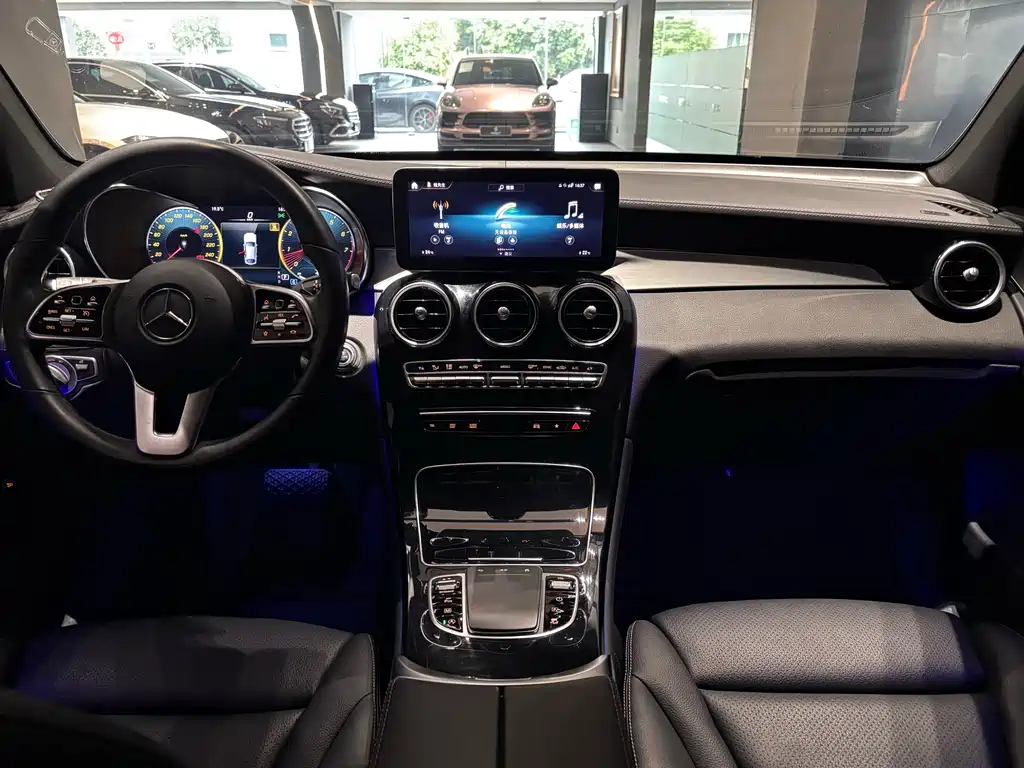 Mercedes-Benz GLC 2021 GLC 260 4MATIC SUV