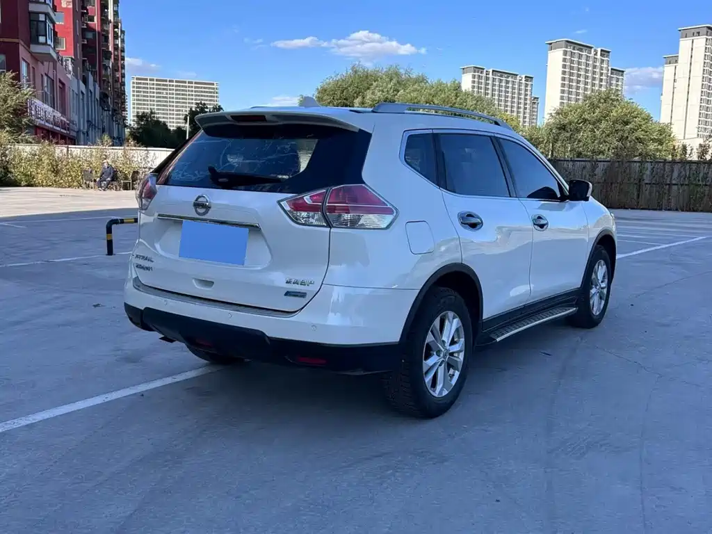 Nissan X-Trail — миниатюра 6