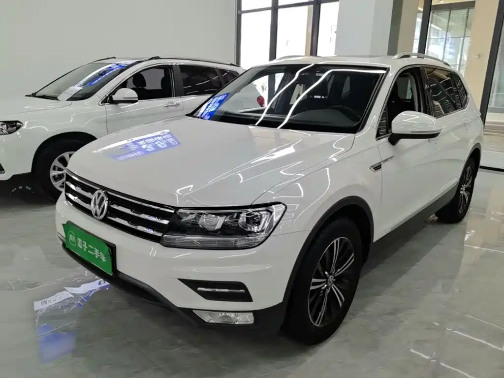 Volkswagen Tiguan L — миниатюра 2