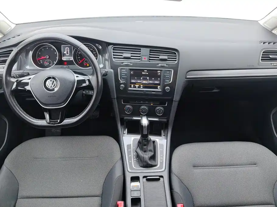 Volkswagen Golf — миниатюра 12