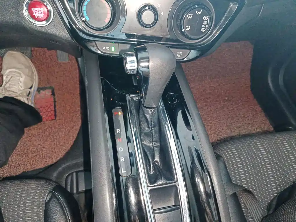 Honda Vezel — миниатюра 14