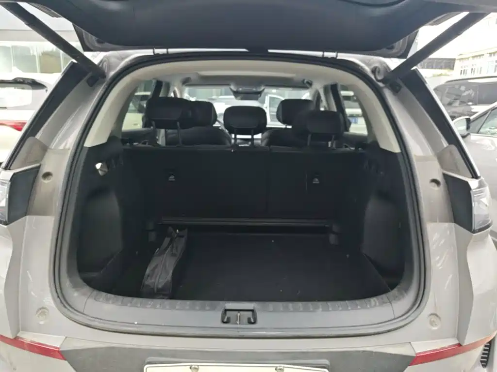 BYD Sealion 05 EV — миниатюра 19