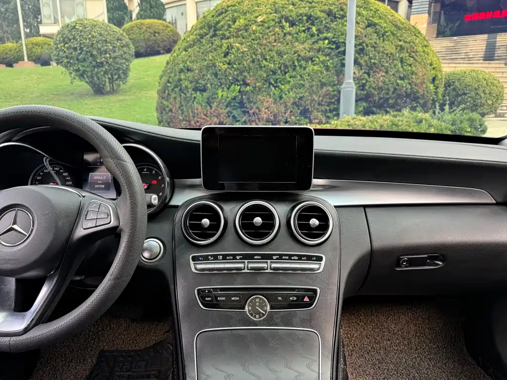 Mercedes-Benz C-Class — миниатюра 19