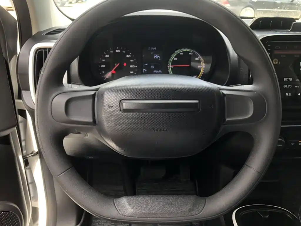 Roewe Clever — миниатюра 3