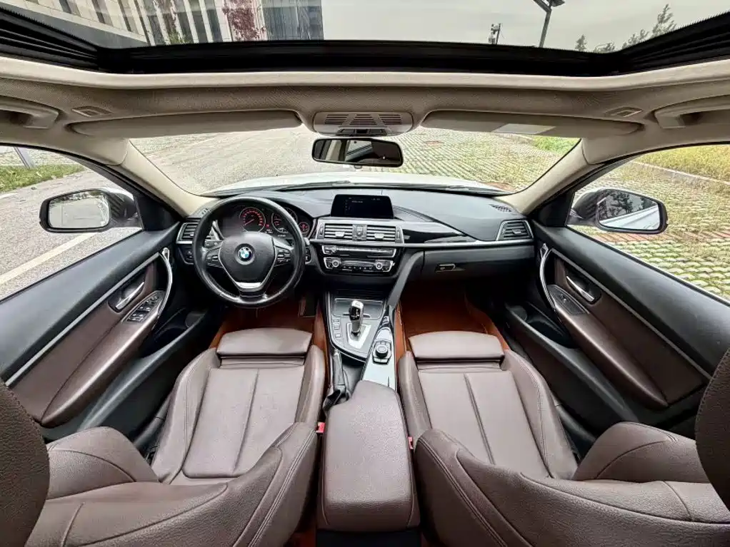 BMW 3 Series — миниатюра 8