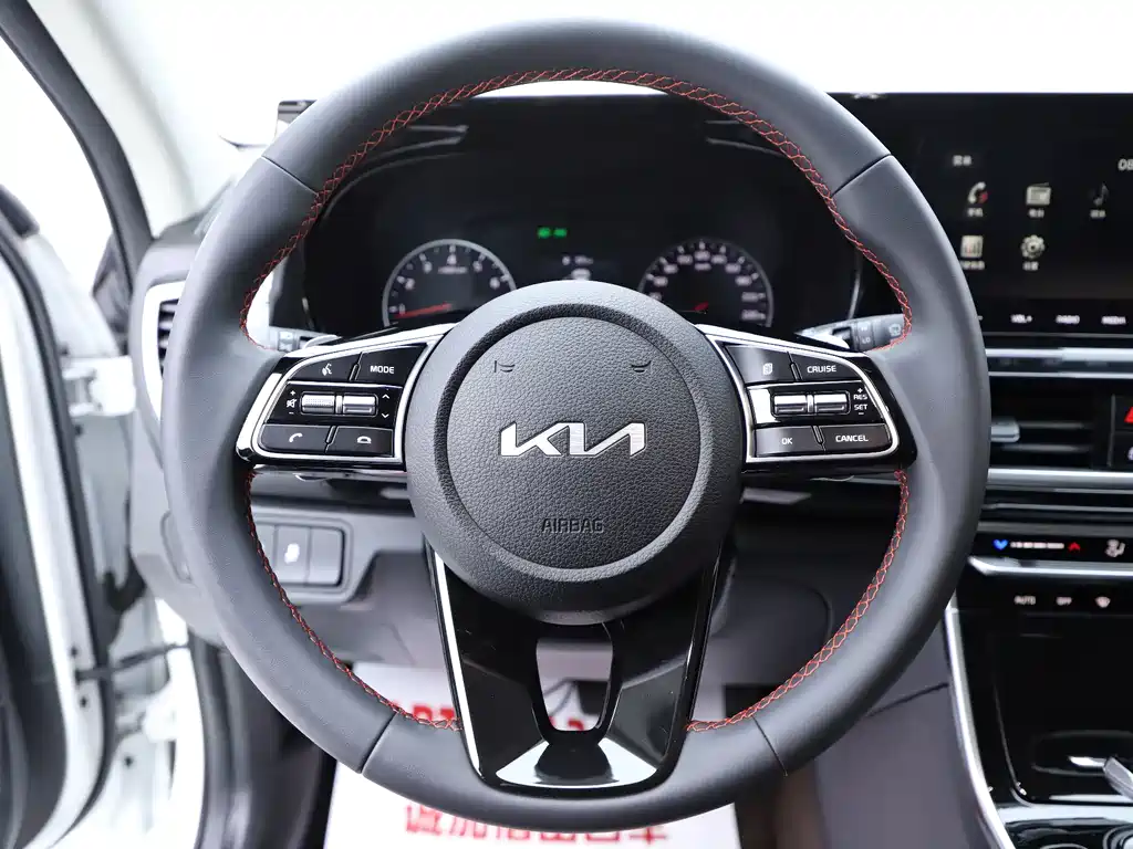 Kia KX3 — миниатюра 11