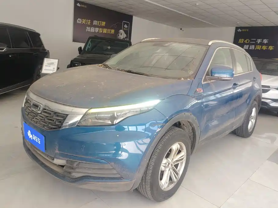 Qoros Qoros 5