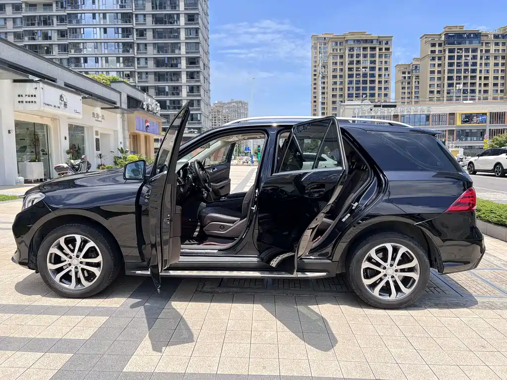 Mercedes-Benz GLE 2017 GLE 320 4MATIC Luxury
