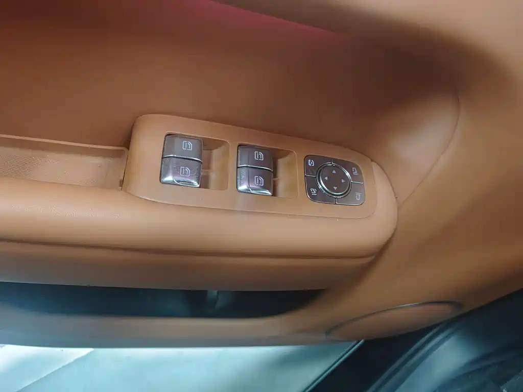 Li Auto L8 2023 Pro