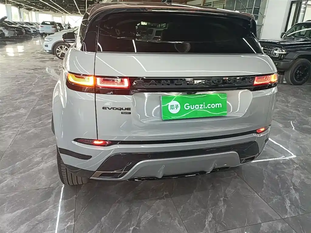 Land Rover Range Rover Evoque 2023 L 249PS