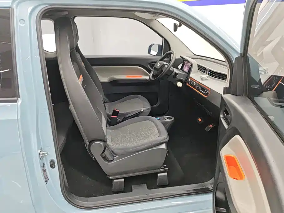 Wuling MINIEV — миниатюра 8