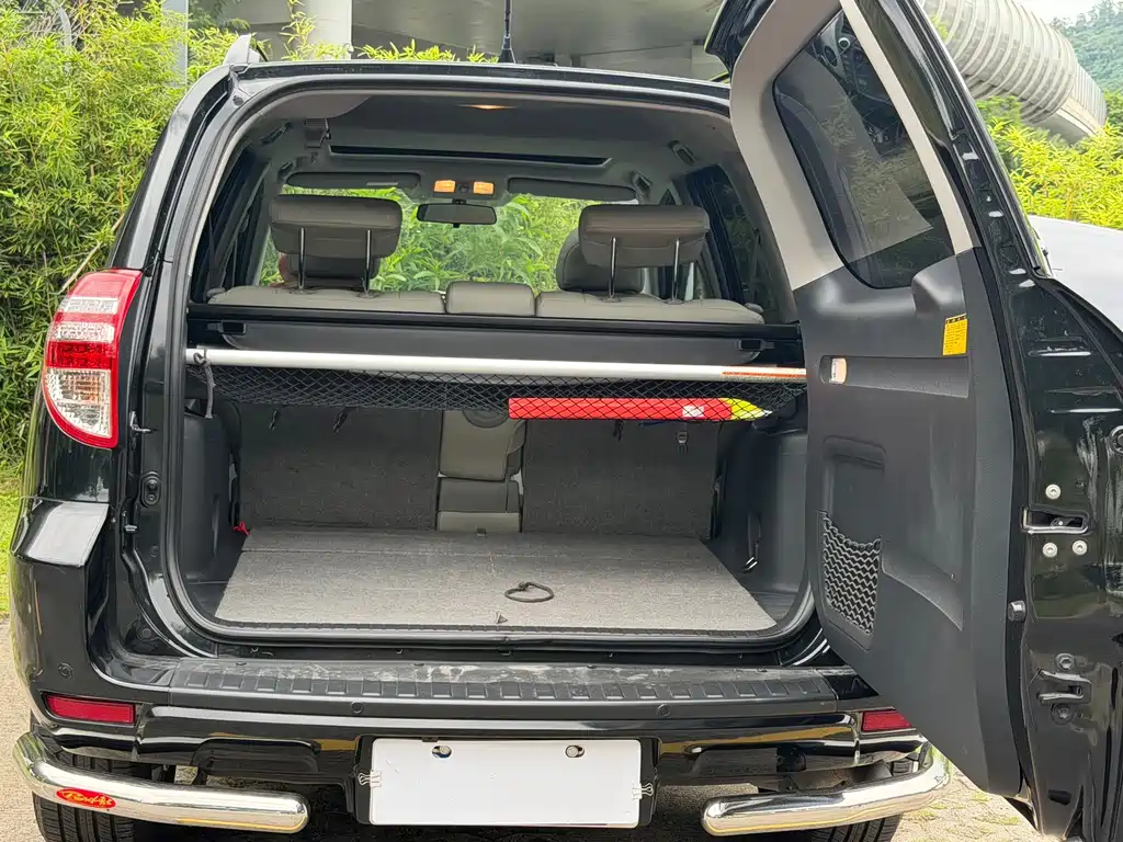 Toyota RAV4 — миниатюра 15