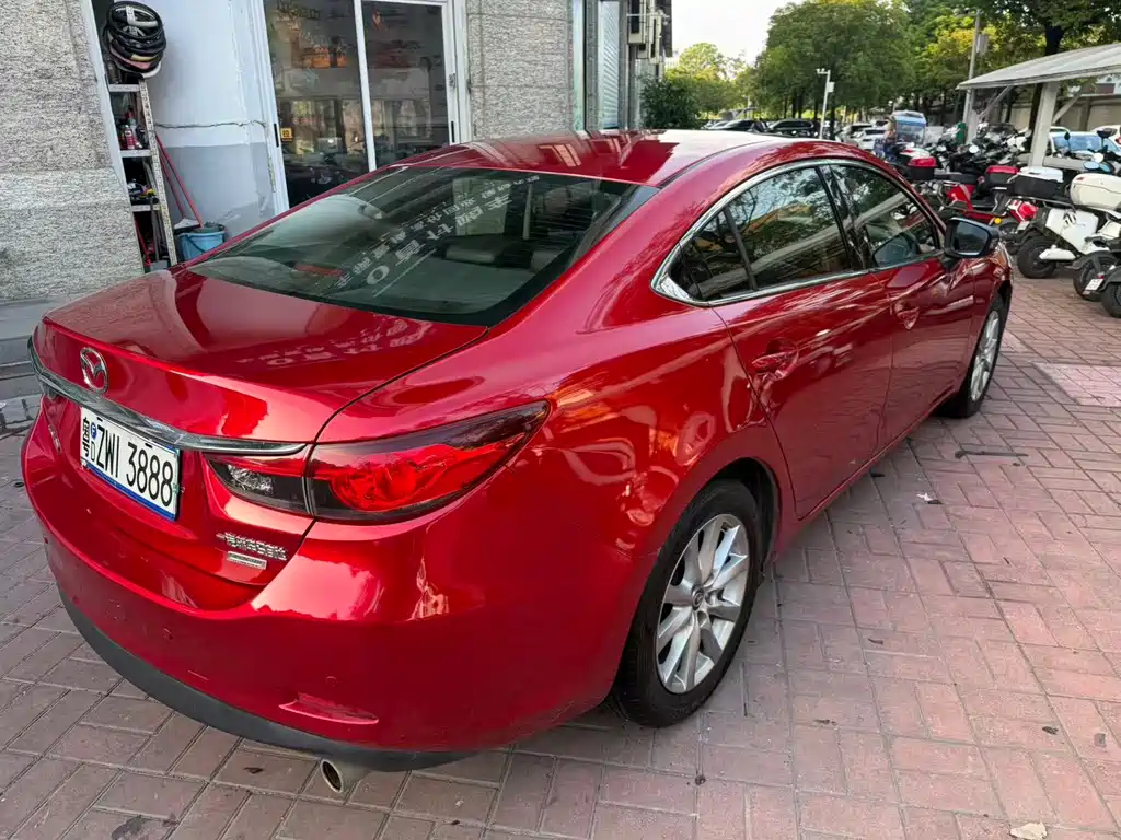 Mazda Atenza — миниатюра 8