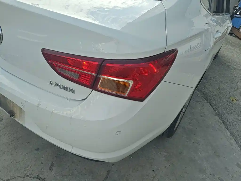 Buick Verano — миниатюра 8