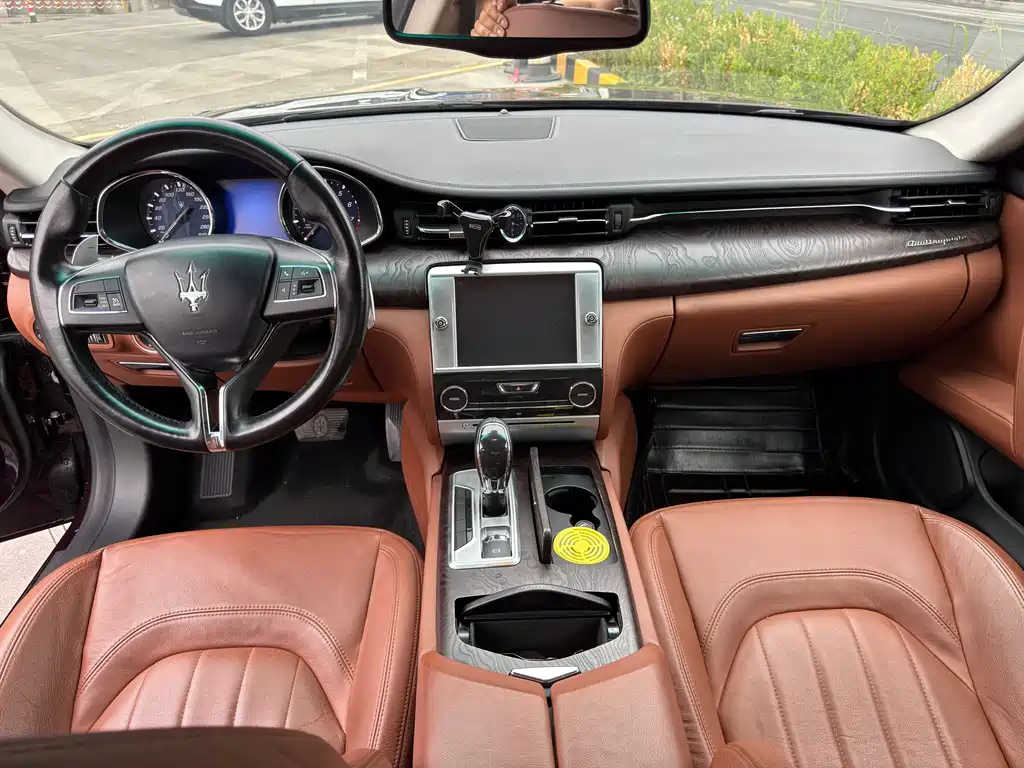 Maserati Quattroporte — миниатюра 11