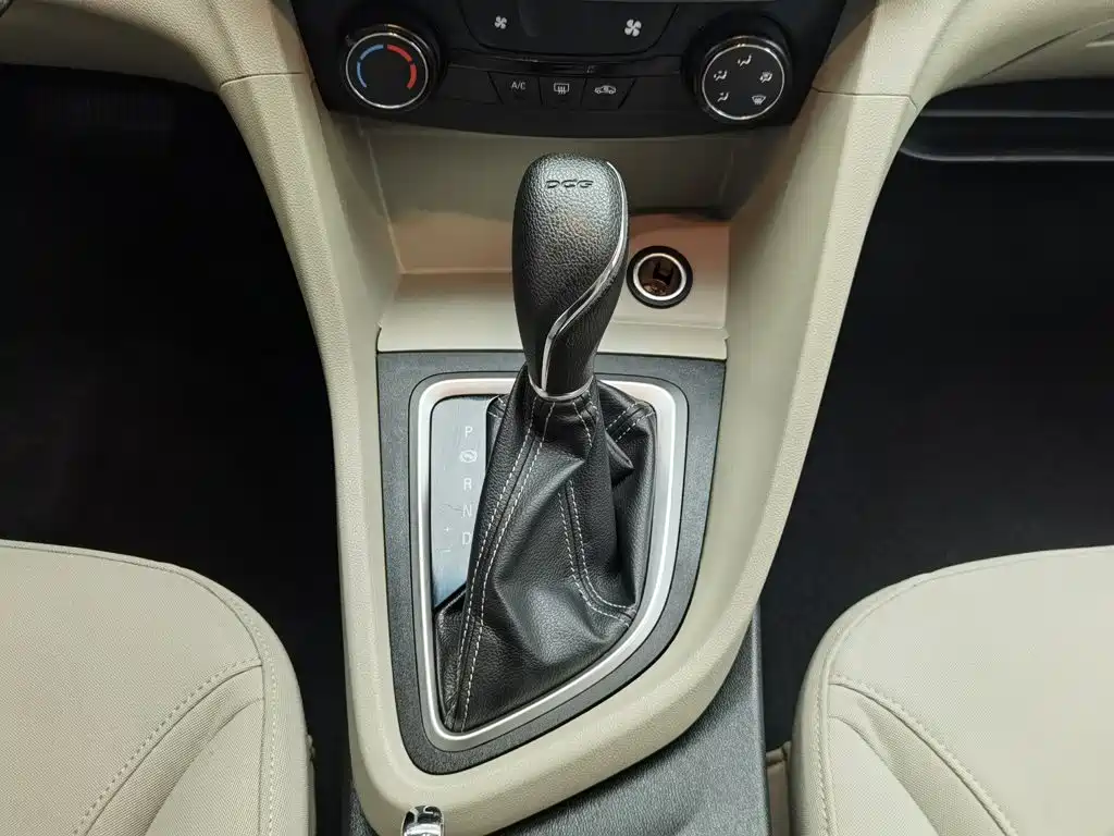 Buick Excelle — миниатюра 13
