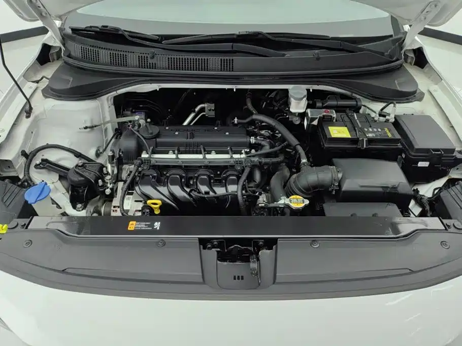 Hyundai Elantra — миниатюра 10