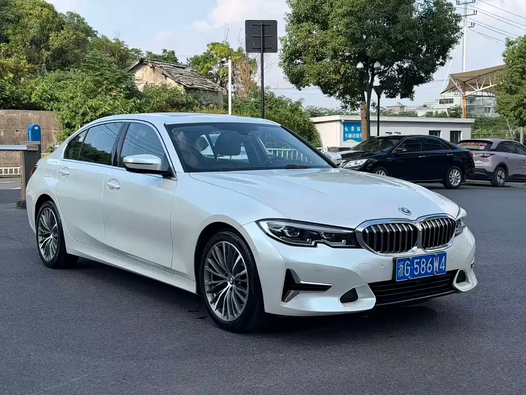 BMW 3 Series — миниатюра 3