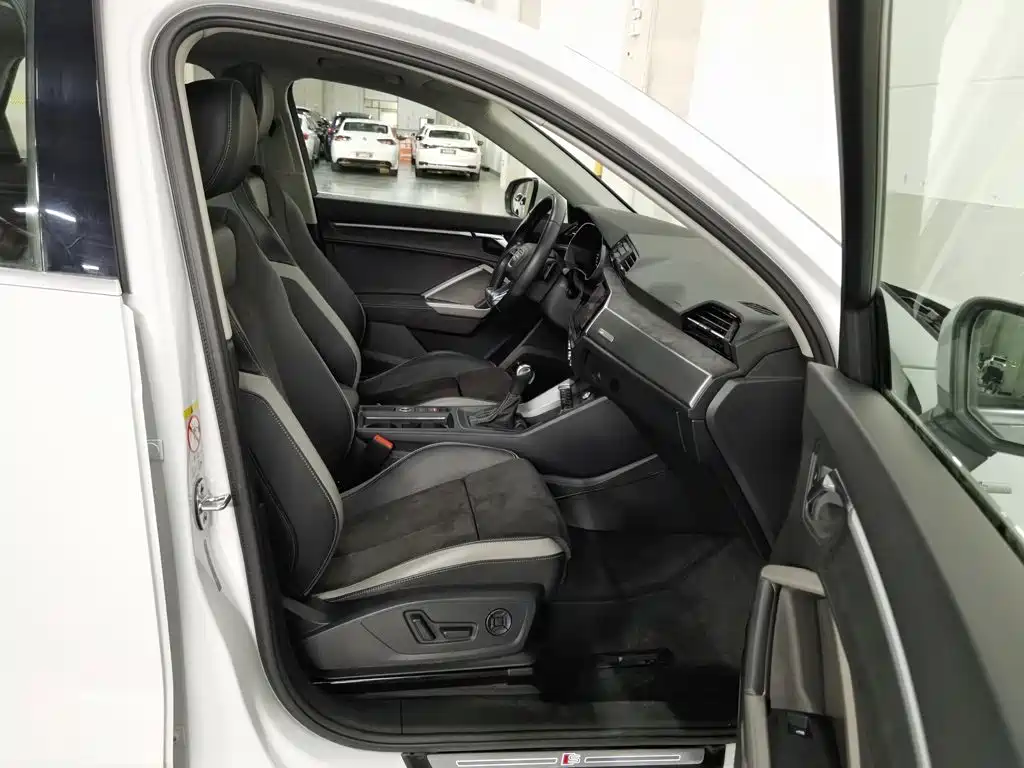 Audi Q3 — миниатюра 23