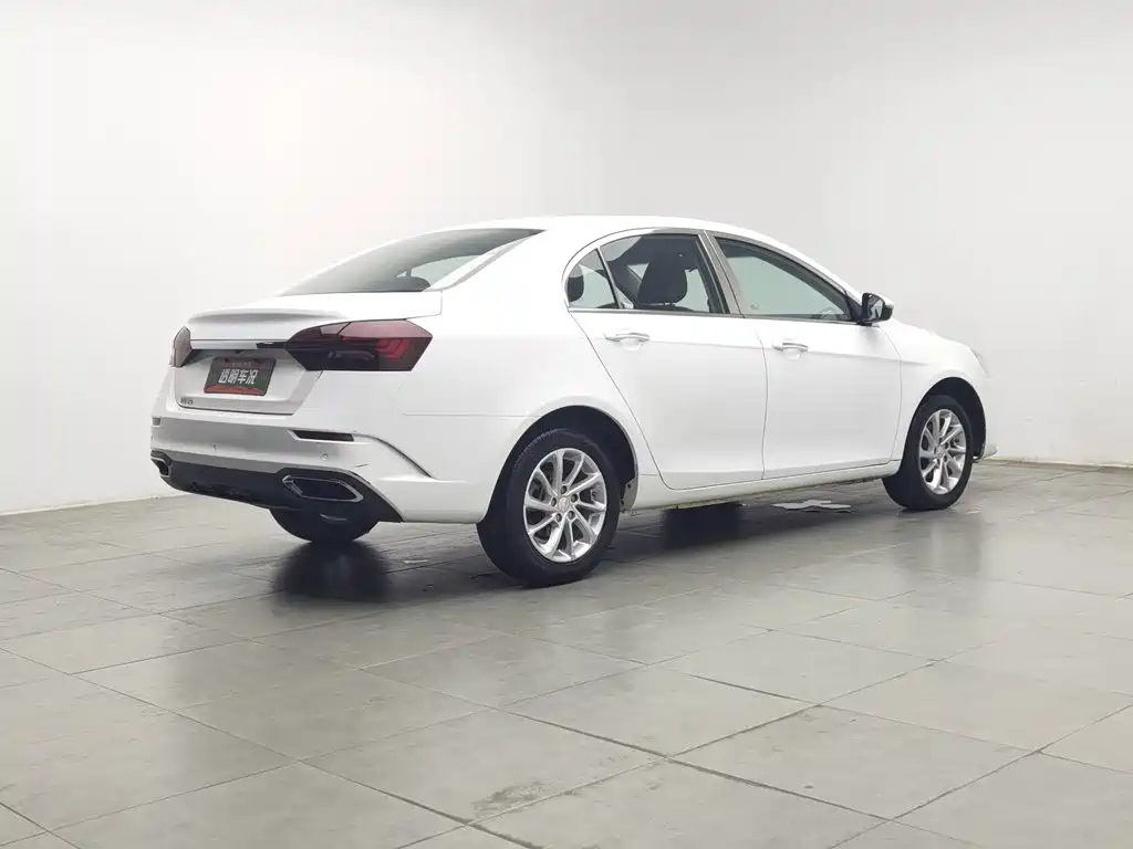 Geely Emgrand — миниатюра 2