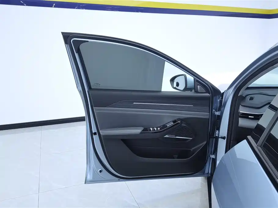 GEELY GALAXY GALAXY L6