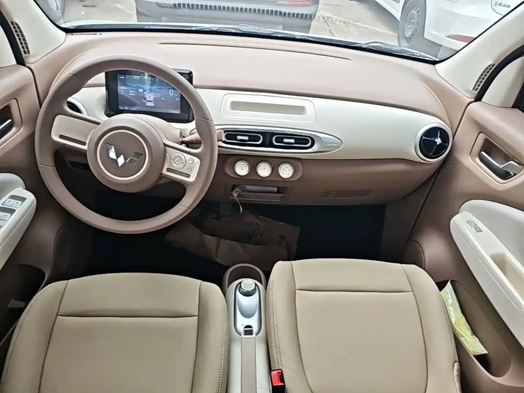 Wuling MINIEV — миниатюра 10