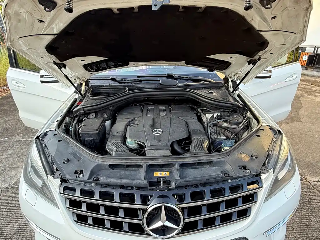 Mercedes-Benz M-Class — миниатюра 14