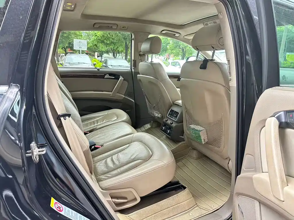 Audi Q7 — миниатюра 7
