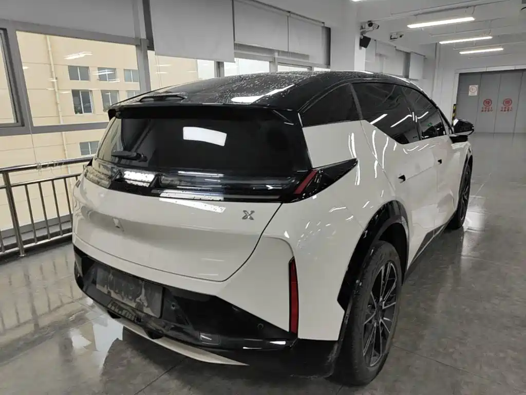 Zeekr X — миниатюра 7