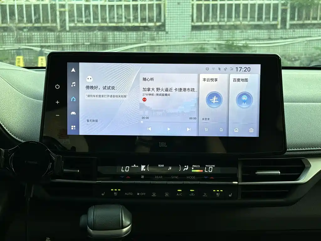 Toyota Sienna — миниатюра 11