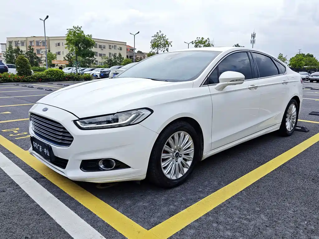 Ford Mondeo 2013 2.0L GTDi200 Luxury Type