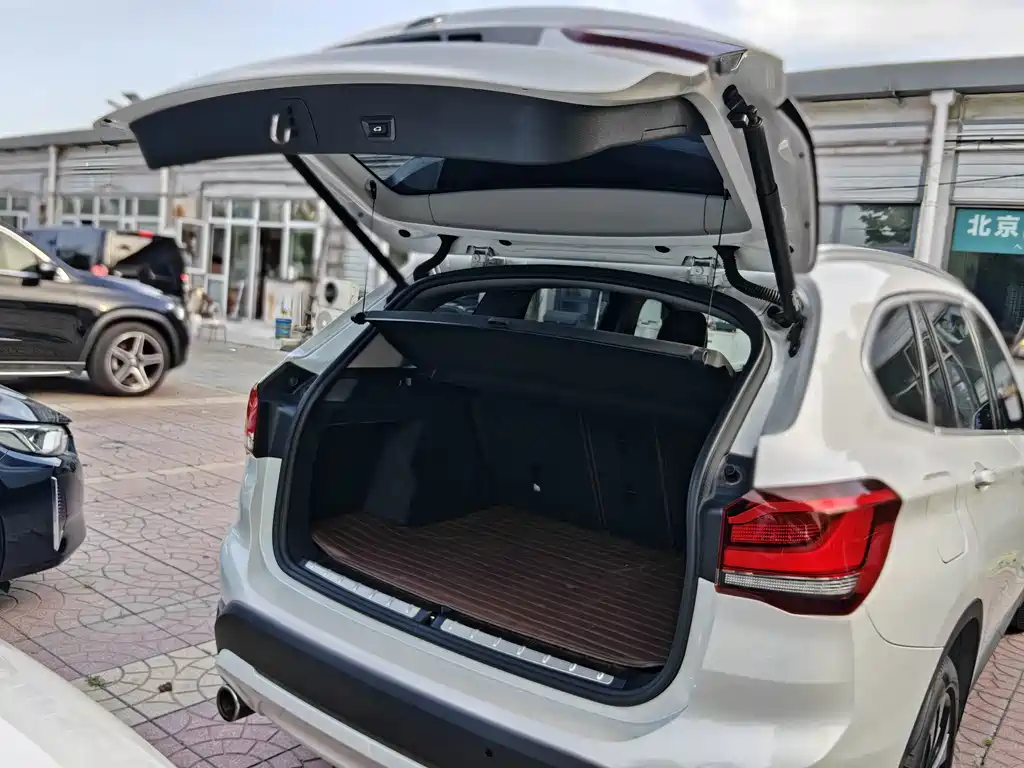 BMW X1 — миниатюра 11