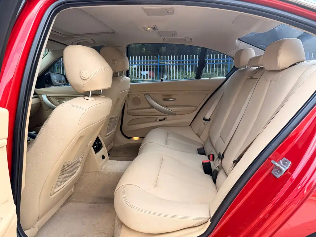 BMW 3 Series — миниатюра 10