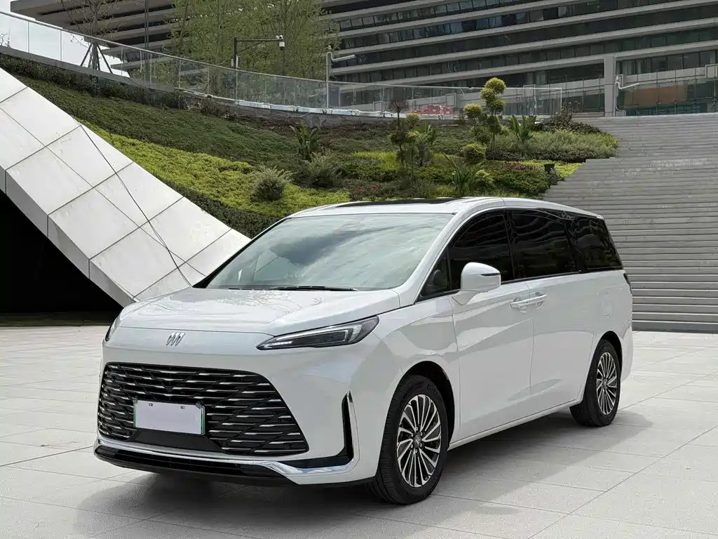 BUICK GL8 NEW ENERGY