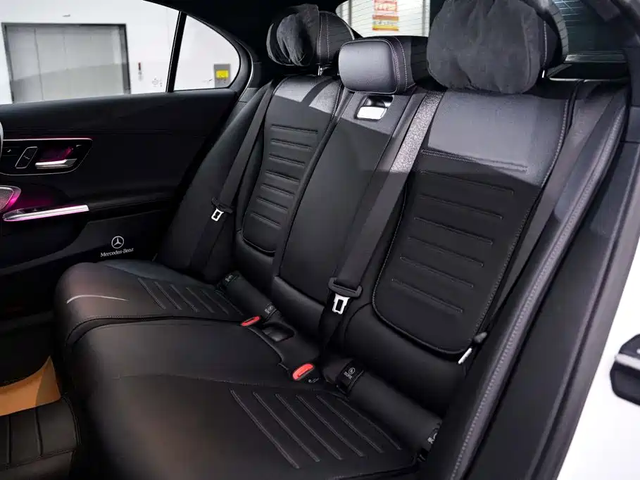 Mercedes-Benz C-Class — миниатюра 20