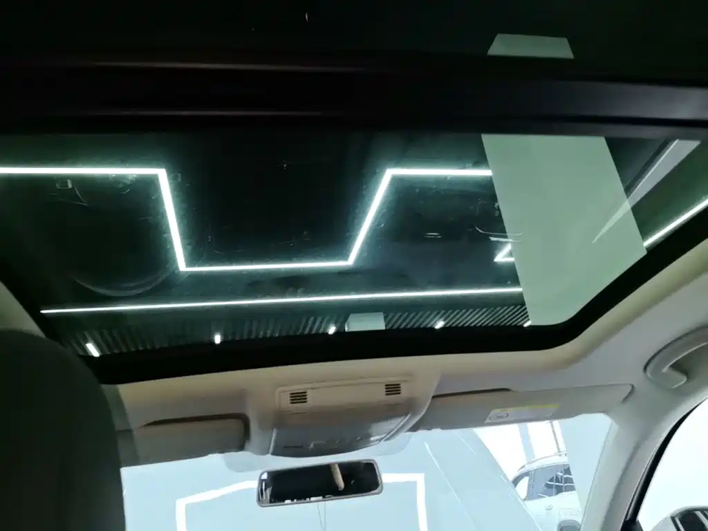 Volkswagen T-Roc — миниатюра 18