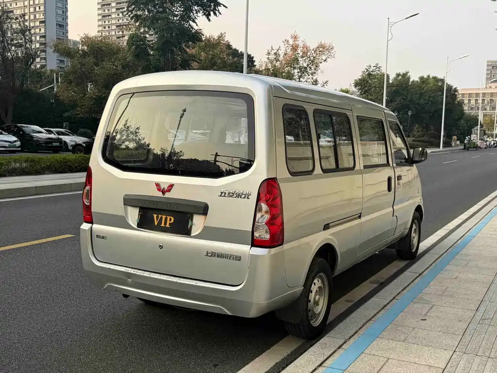 Wuling Rongguang — миниатюра 5