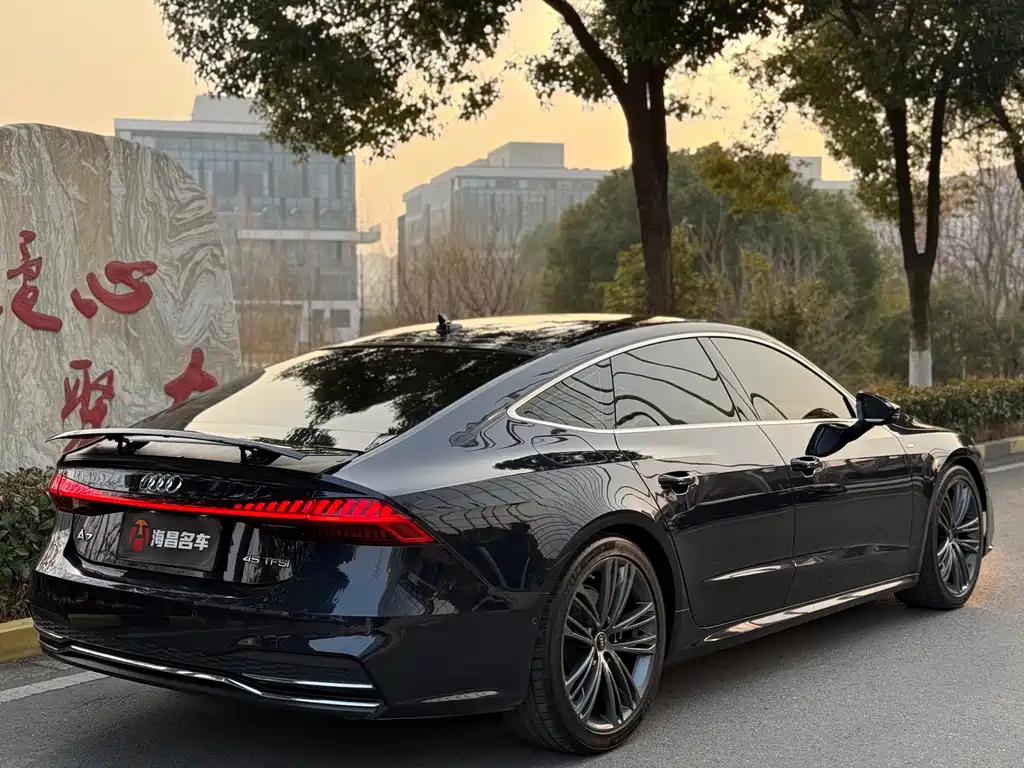 AUDI A7