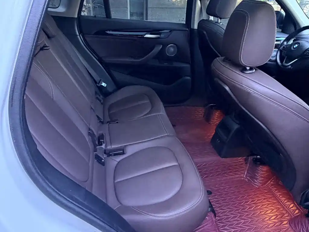 BMW X1 — миниатюра 11