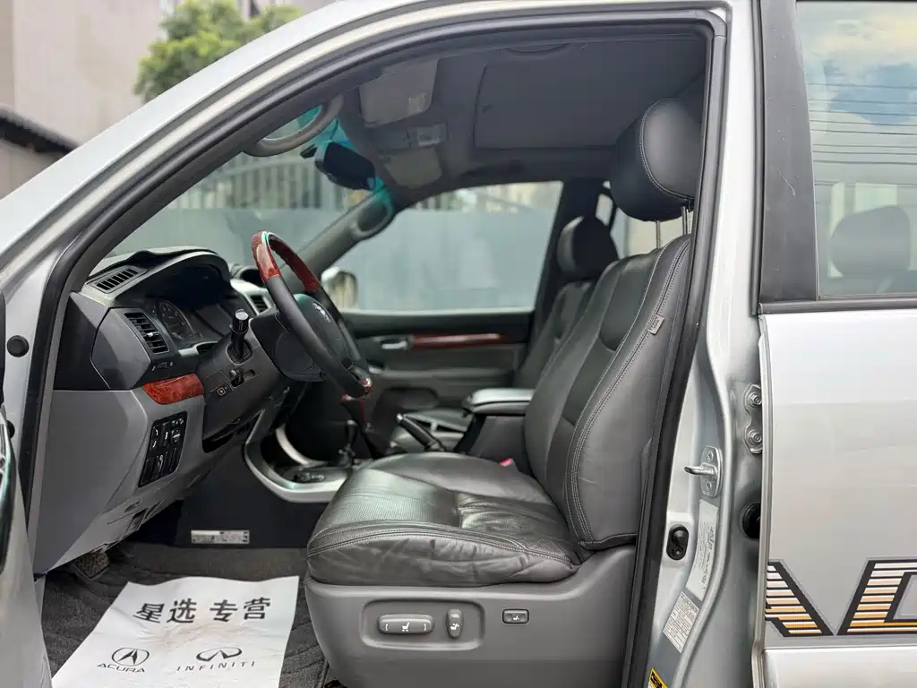 Toyota Prado (Import) — миниатюра 5