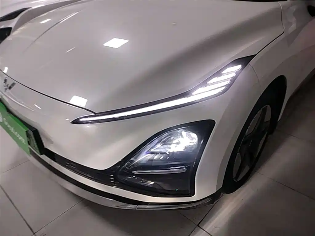 Wuling 五菱E5 — миниатюра 23