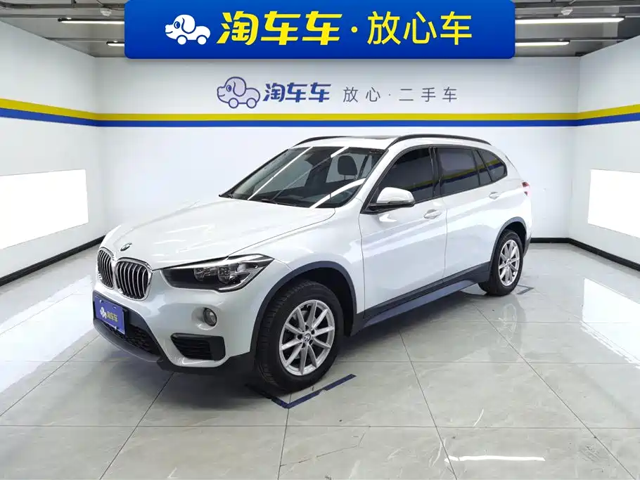 Купить BMW X1